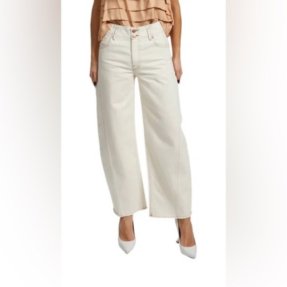 Ulla Johnson Thea Cream Barrel-Leg Jeans - Picture 2 of 8